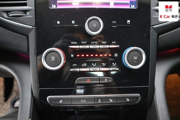 2016 - renault sm6