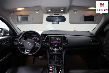 2016 - renault sm6