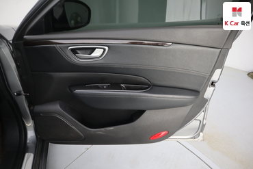 2016 - renault sm6