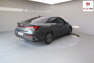 2025 - hyundai avante