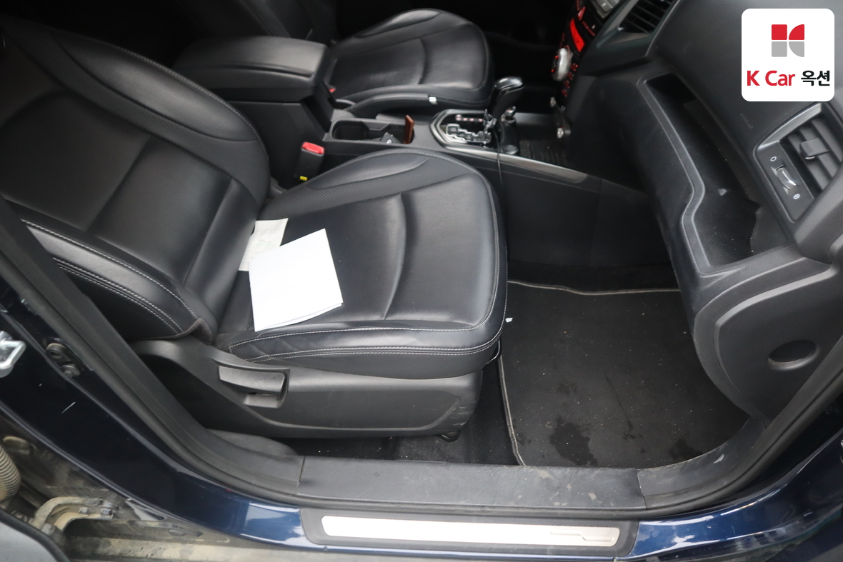 KG Mobility Tivoli - 29