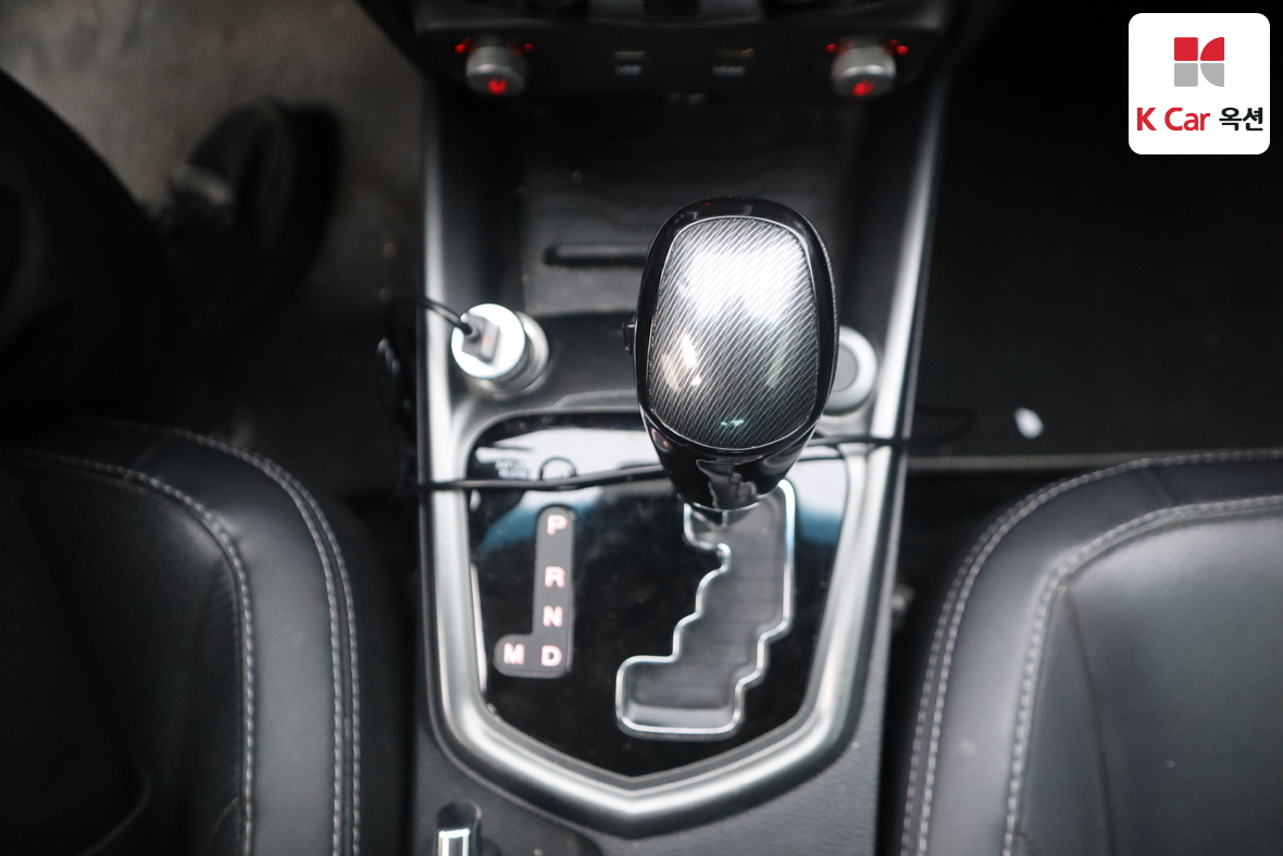 KG Mobility Tivoli - 16