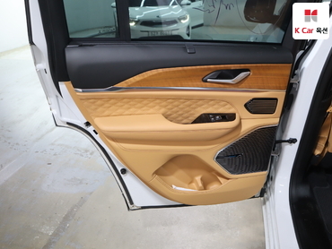 2023 - jeep grand cherokee