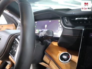 2023 - jeep grand cherokee