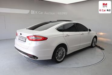 2014 - ford fusion