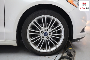 2014 - ford fusion