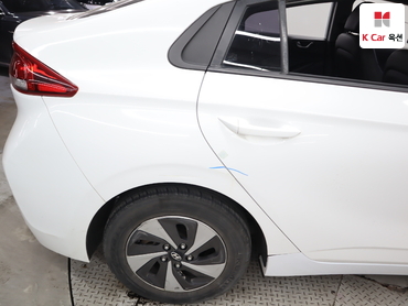2016 - hyundai ioniq