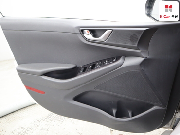 2016 - hyundai ioniq