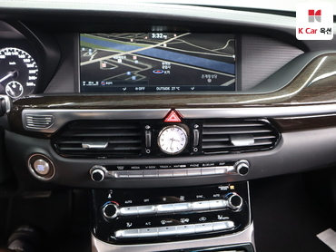 2017 - genesis eq900