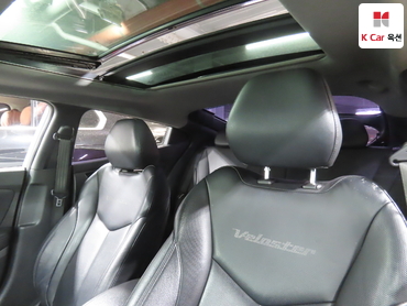 2013 - hyundai veloster