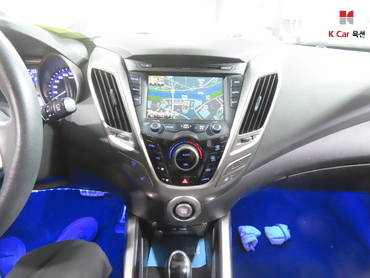 2013 - hyundai veloster