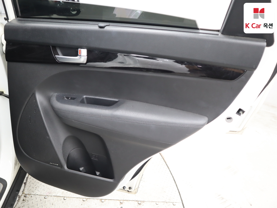 Kia Sorento - 26