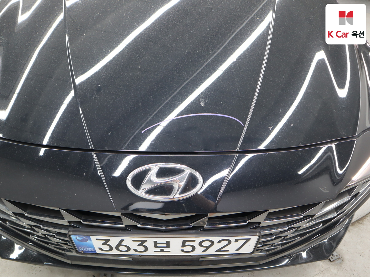 Hyundai Elantra - 37
