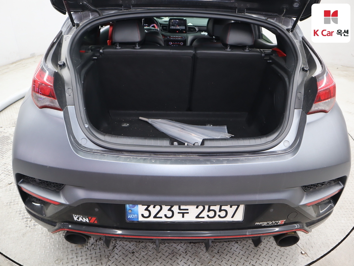Hyundai Veloster - 23