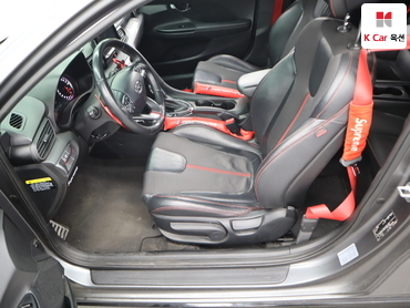 2018 - hyundai veloster