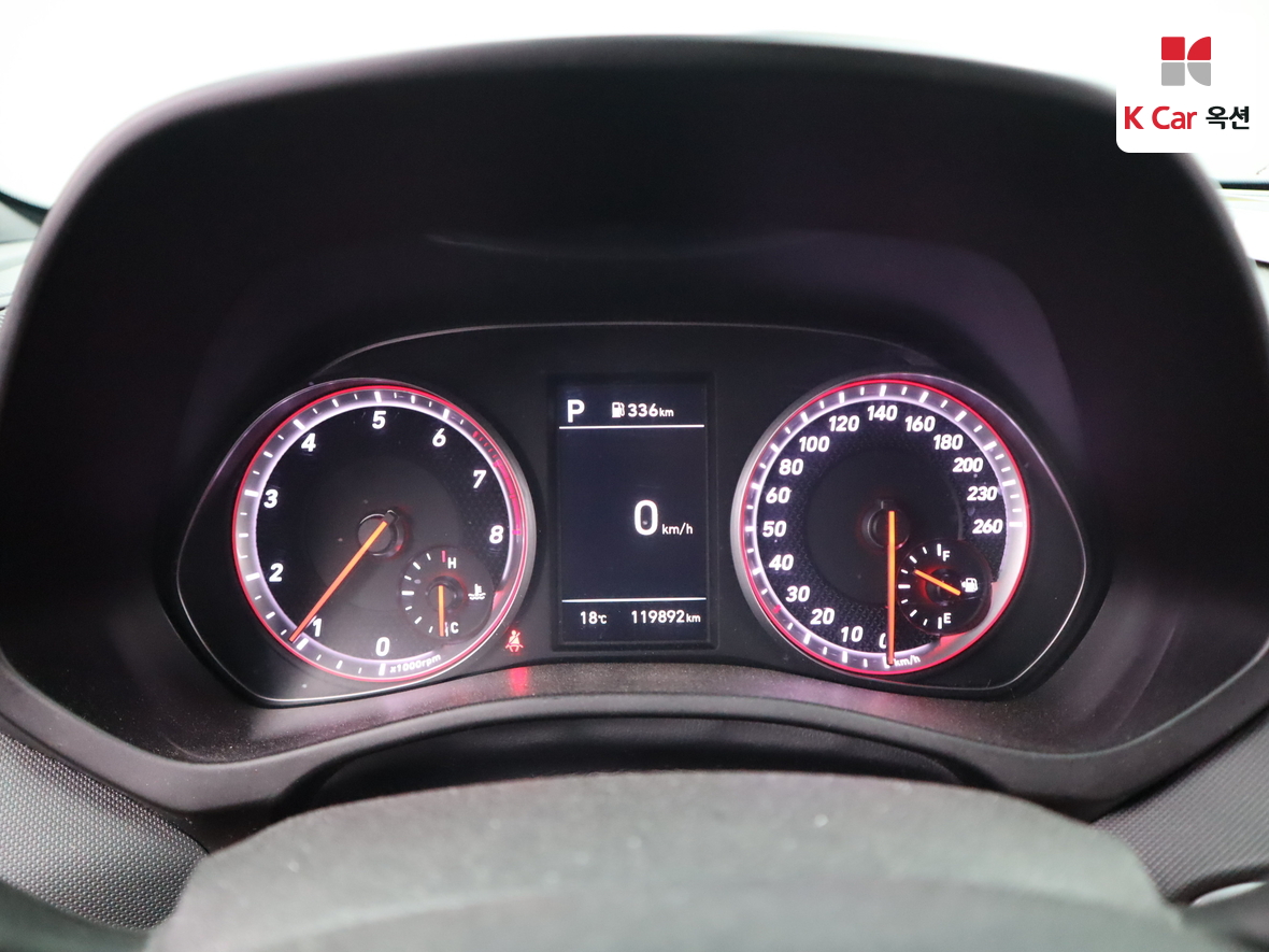 Hyundai Veloster - 5
