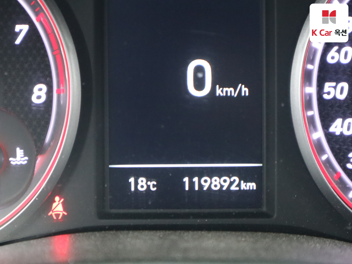 Hyundai Veloster - 4
