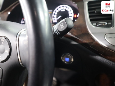 2010 - hyundai bh330
