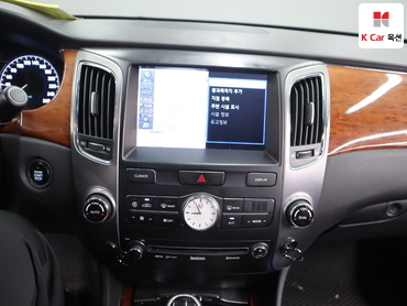 2010 - hyundai equus