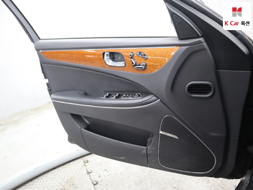 2010 - hyundai equus