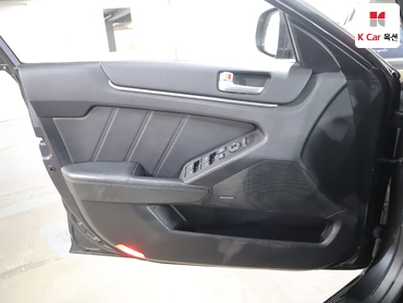 2012 - kia k7