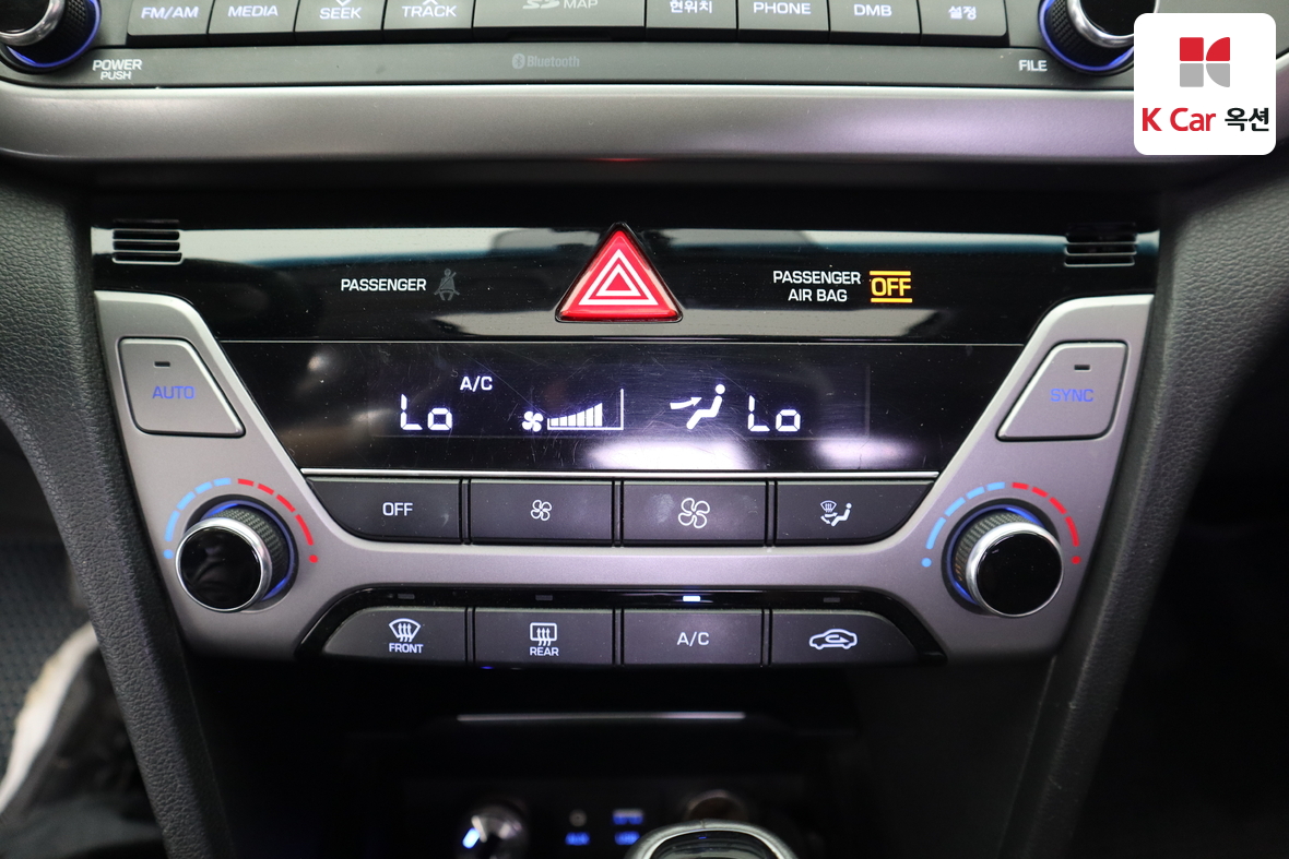 Hyundai Elantra - 15