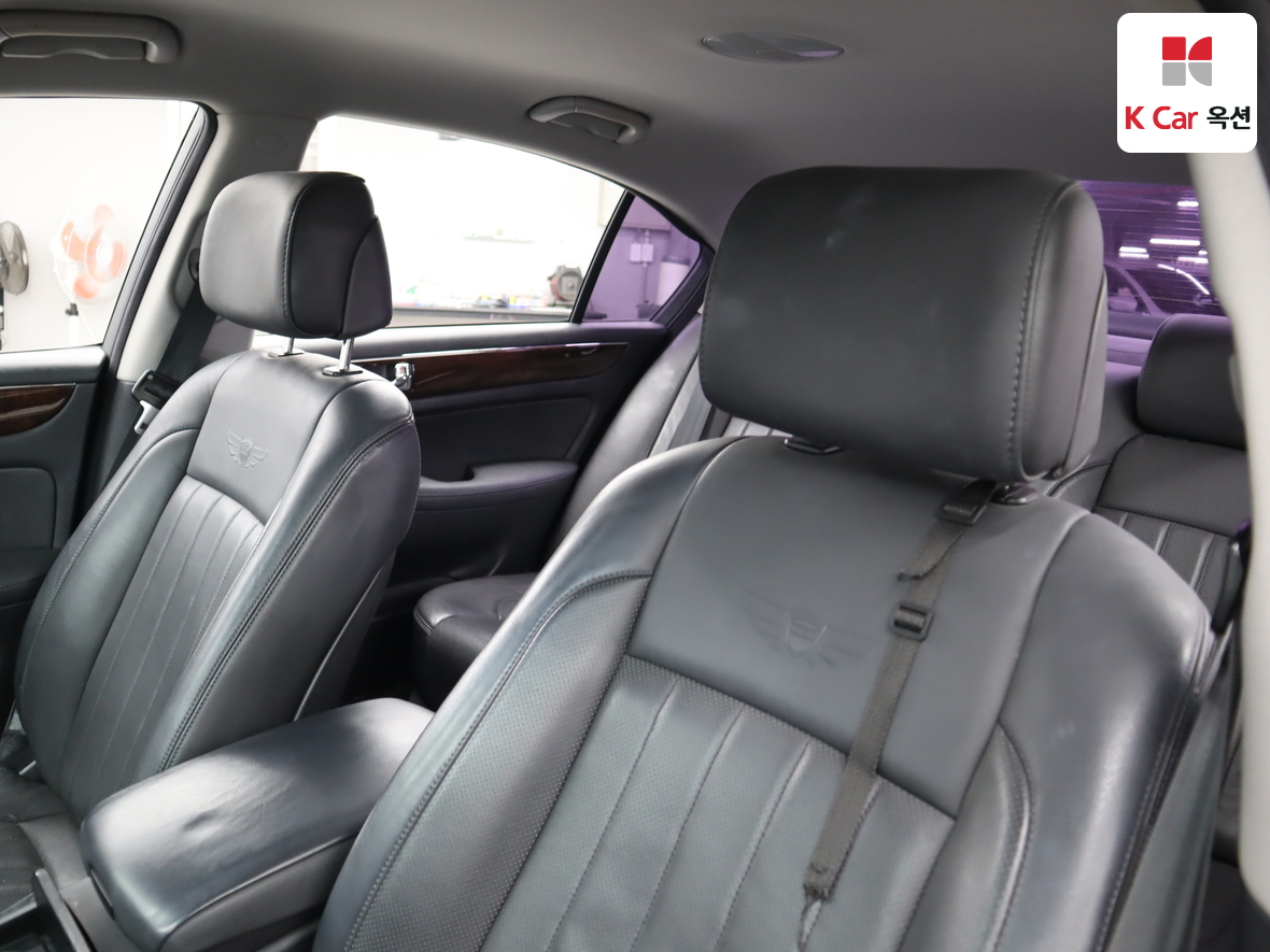 Hyundai Genesis - 19