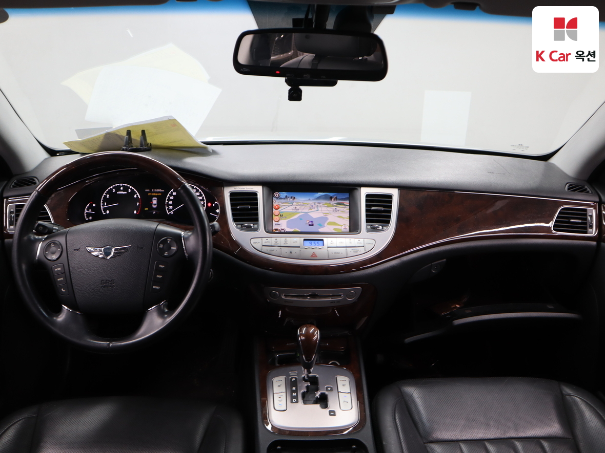 Hyundai Genesis - 3