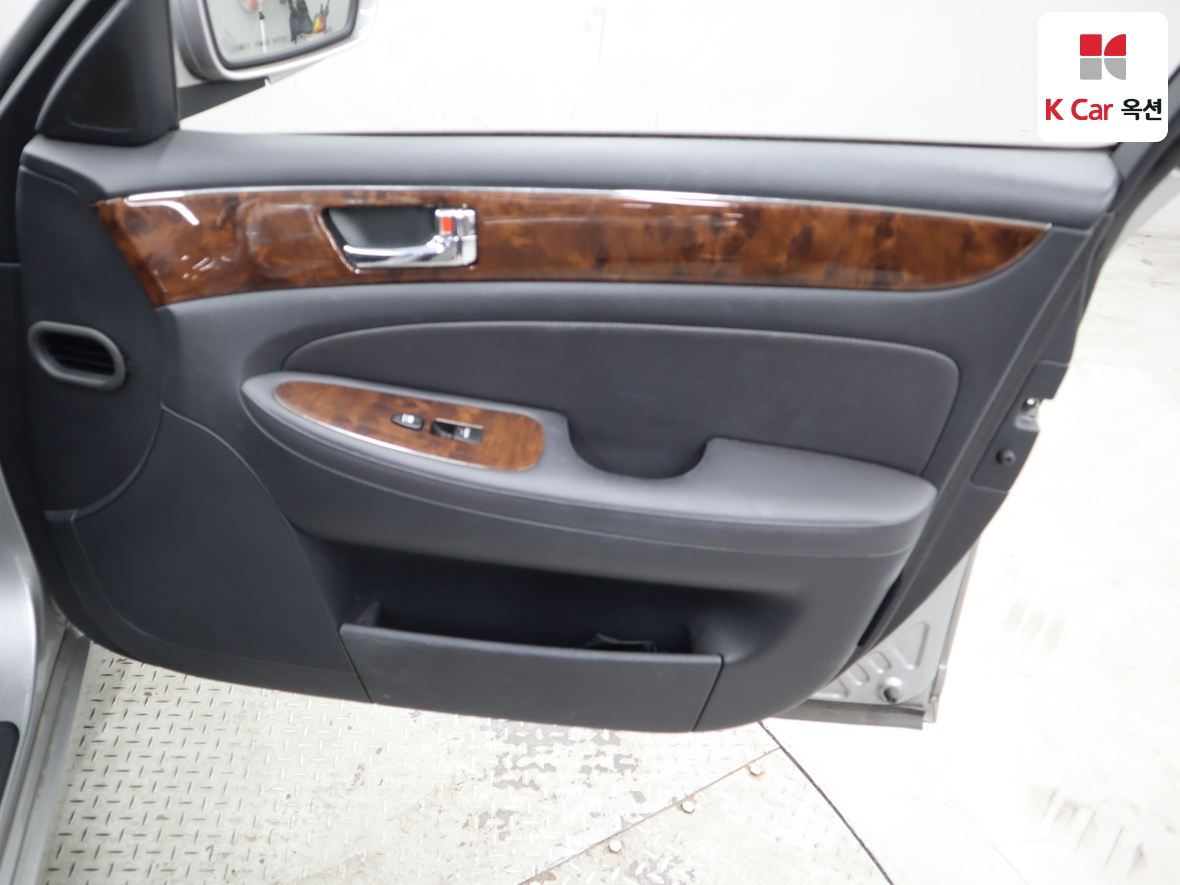 Hyundai Genesis - 27