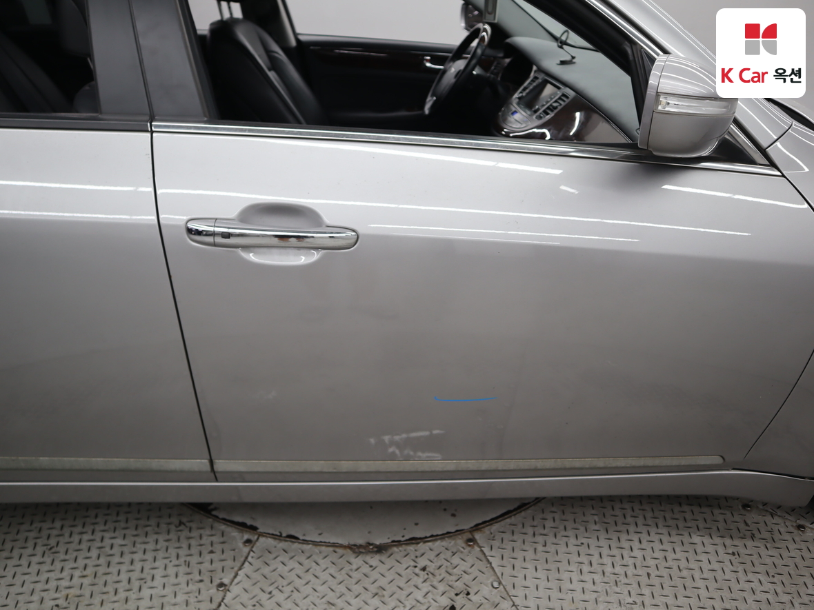 Hyundai Genesis - 40