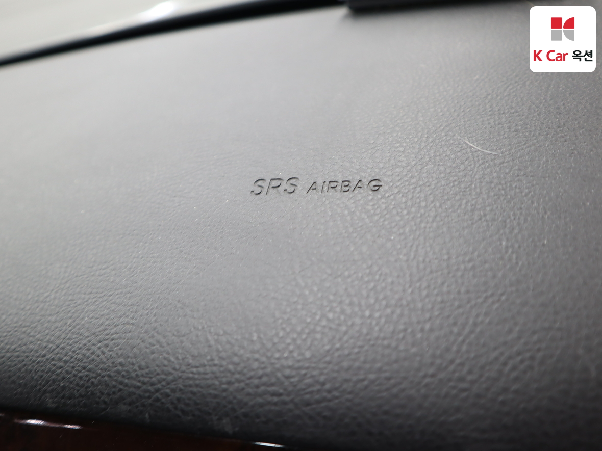 Hyundai Genesis - 29