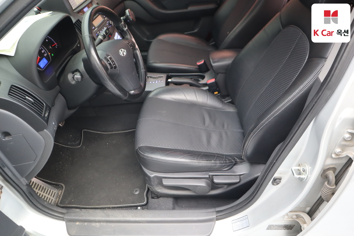 Hyundai Elantra - 21