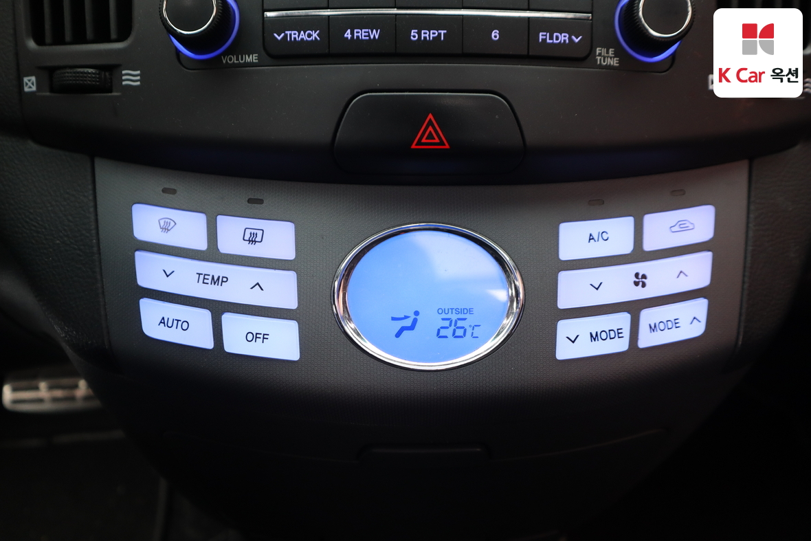 Hyundai Elantra - 16