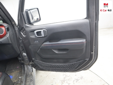 2019 - jeep wrangler