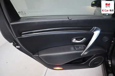2012 - renault sm7