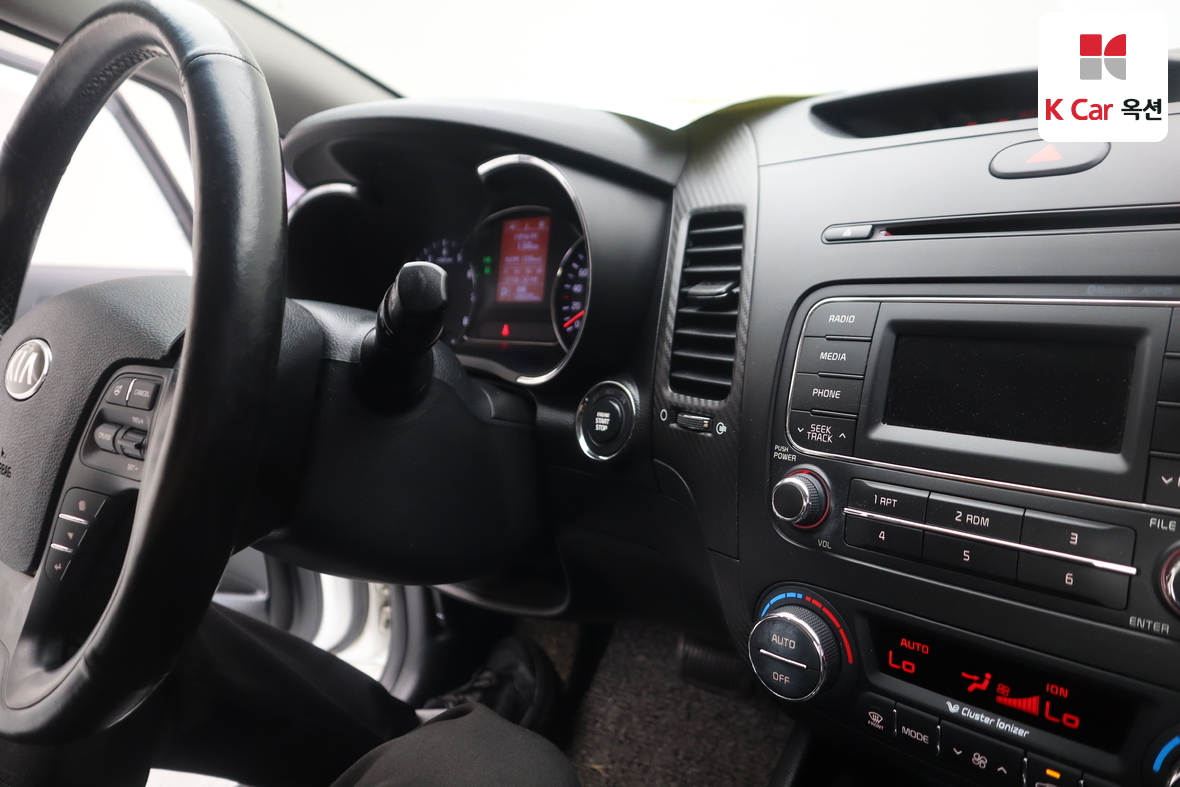 Kia K3 - 11