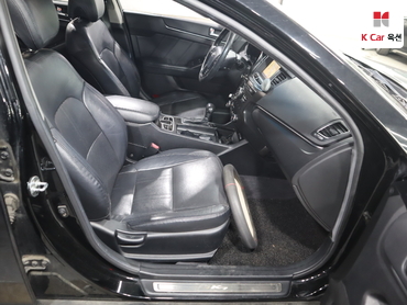 2012 - kia k7