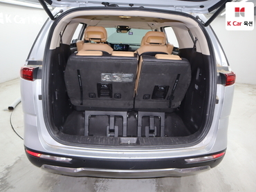 2023 - kia carnival