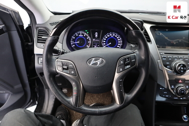 2013 - hyundai grandeur