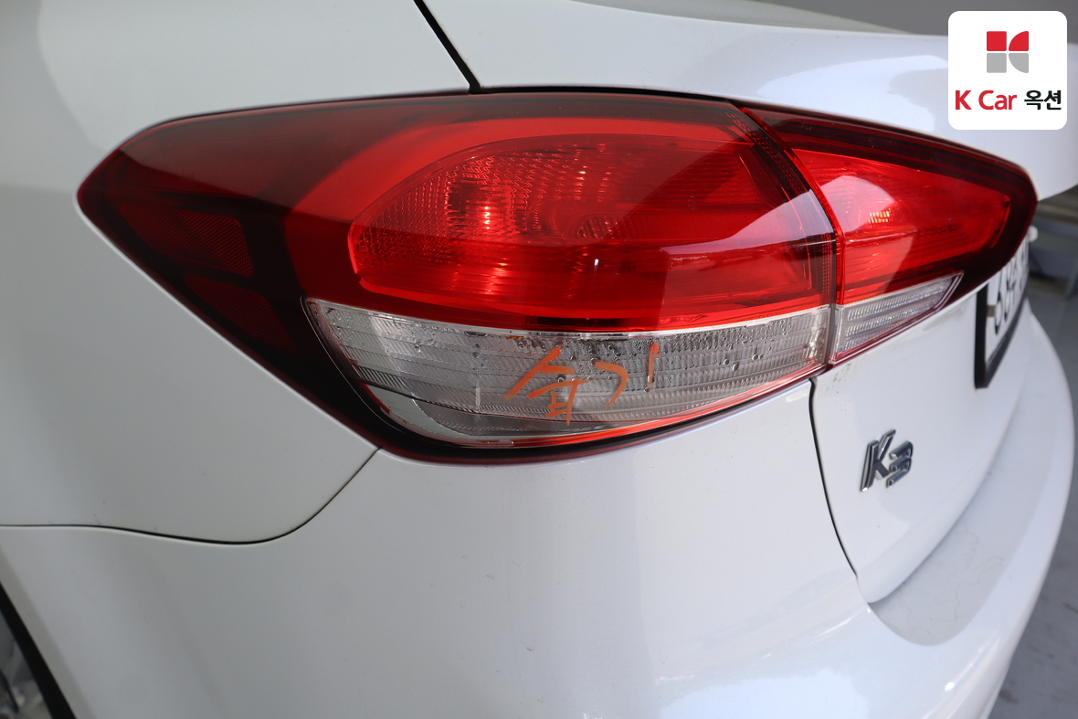 Kia K3 - 35