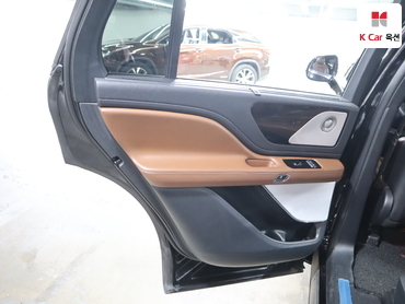 2021 - lincoln aviator