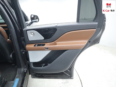 2021 - lincoln aviator