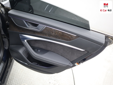 2020 - audi a7