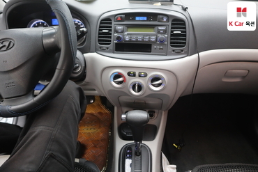 2010 - hyundai verna