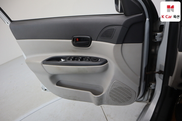 2010 - hyundai verna