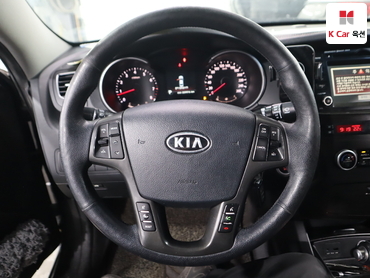2012 - kia k7