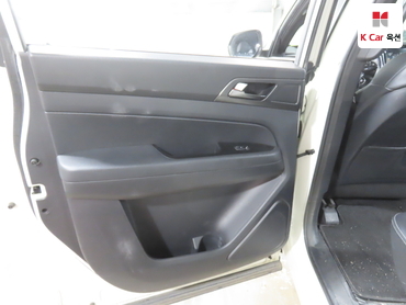2021 - kgm rexton