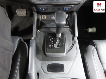 2021 - kgm rexton