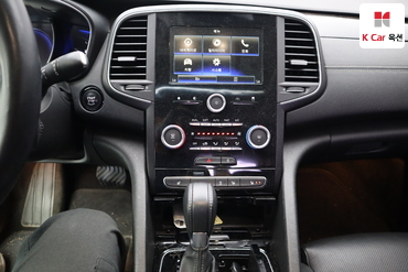 2016 - renault sm6