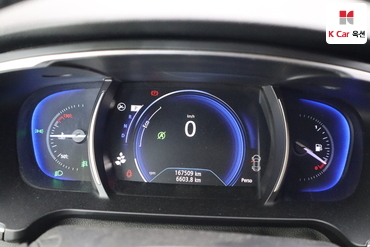 2016 - renault sm6